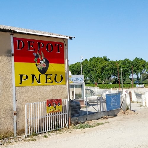 Entrée Garage Dépot Pneu Aigues-Vives